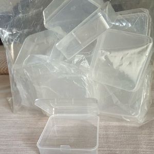 18 pack plastic small boxes